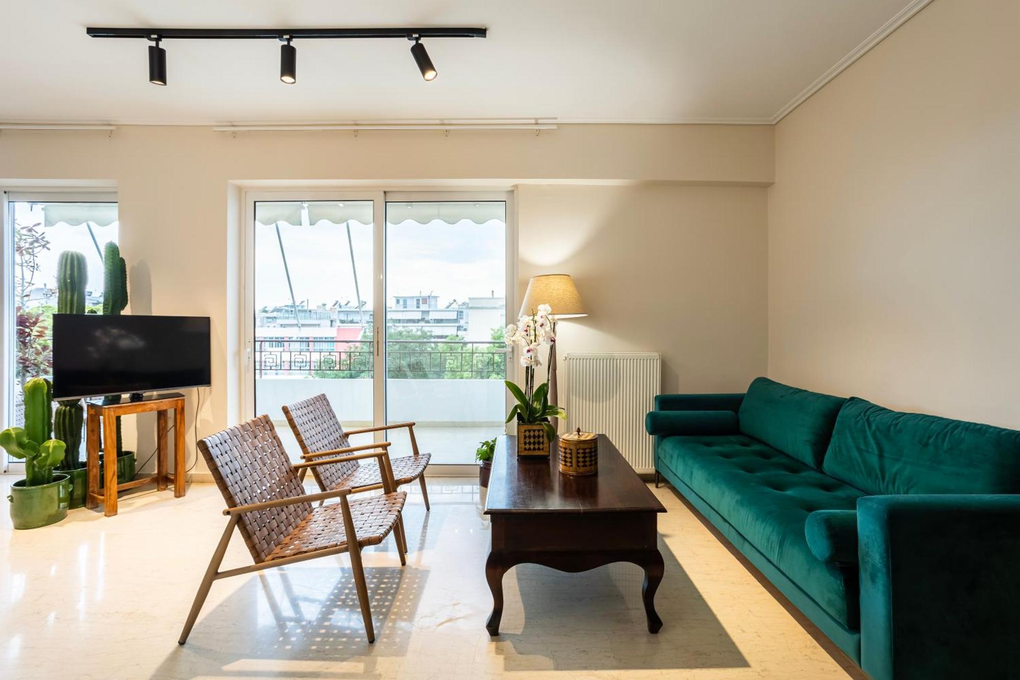Villy'S Comfort Zone Apartments Kalamata Exterior photo